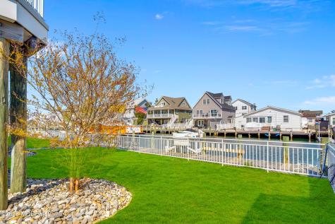 6 Capstan Road Waretown NJ 08758