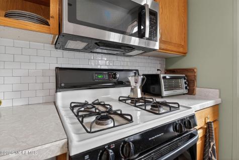 48 Randall Avenue Hazlet NJ 07734