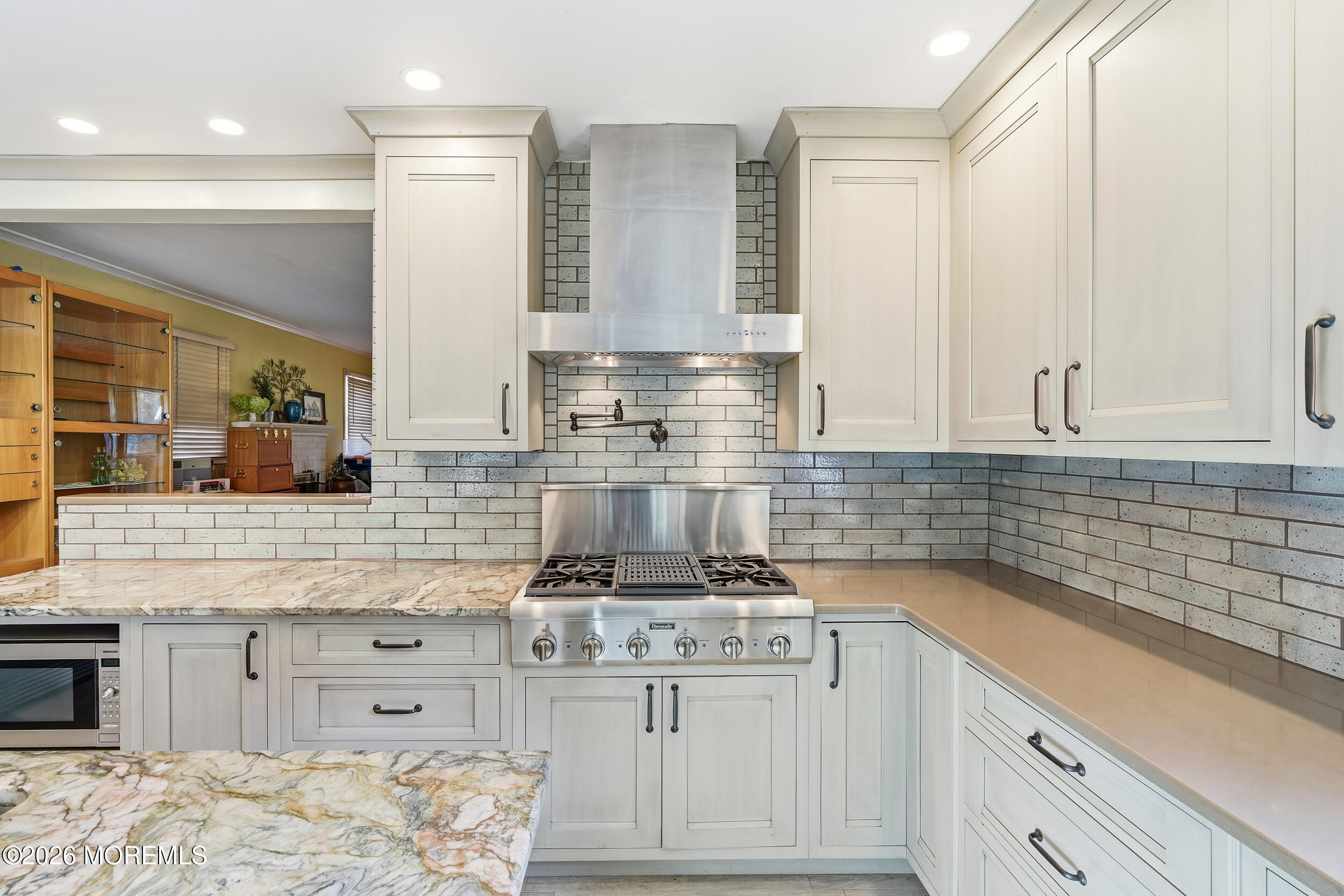 428 Redmond Avenue Oakhurst NJ 07755