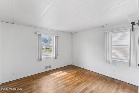 93 Willow Street Elmwood Park NJ 07407