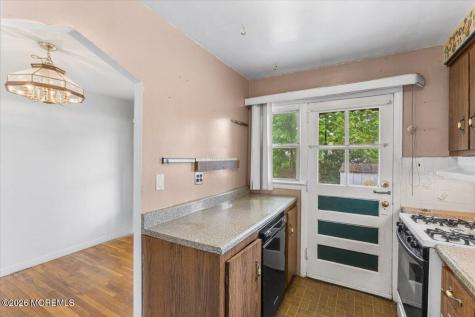 93 Willow Street Elmwood Park NJ 07407
