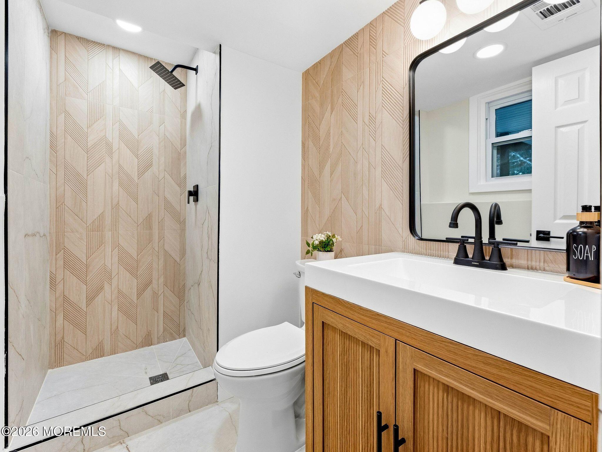 558 Fawn Drive Toms River NJ 08753