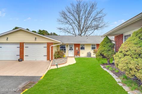 620A Huntington Drive Lakewood NJ 08701