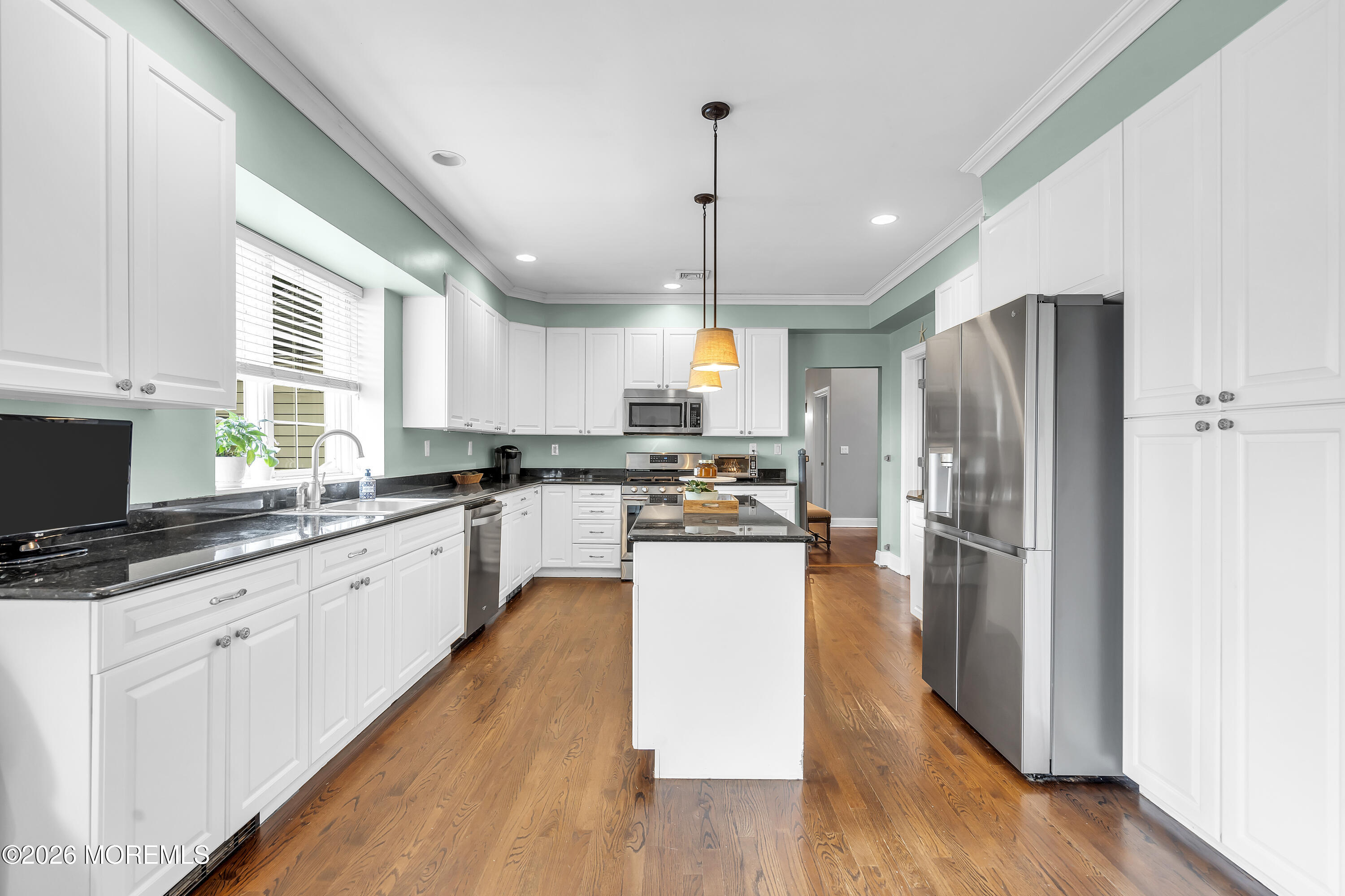 14 Winhar Place Oceanport NJ 07757