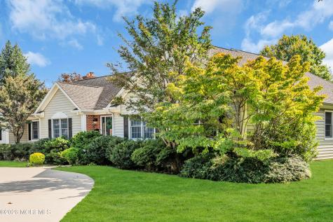 14 Winhar Place Oceanport NJ 07757