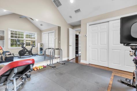 14 Winhar Place Oceanport NJ 07757
