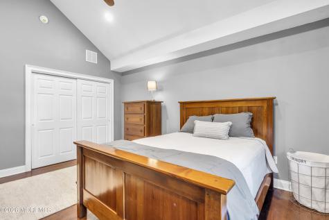 14 Winhar Place Oceanport NJ 07757