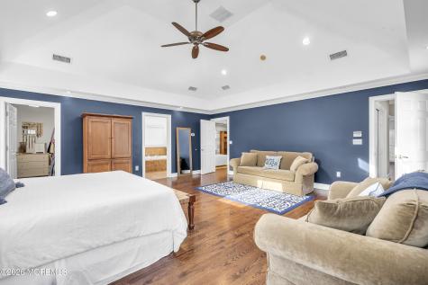 14 Winhar Place Oceanport NJ 07757