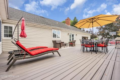 14 Winhar Place Oceanport NJ 07757
