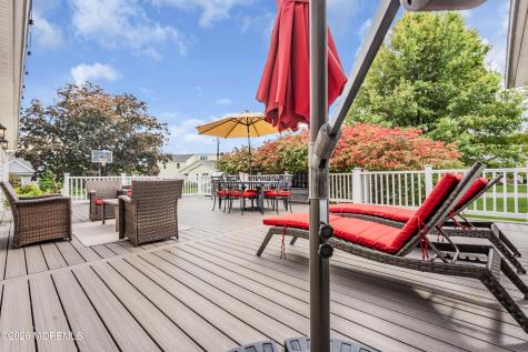 14 Winhar Place Oceanport NJ 07757