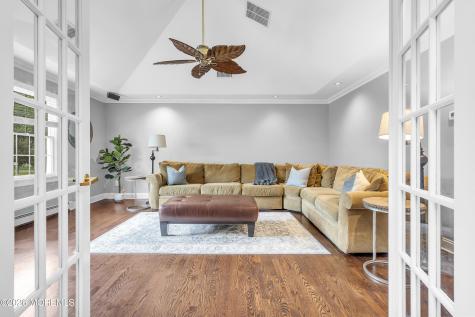 14 Winhar Place Oceanport NJ 07757