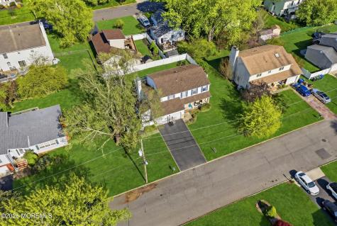 1707 Melville Street Oakhurst NJ 07755