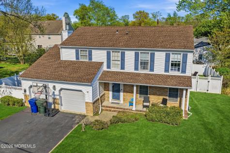 1707 Melville Street Oakhurst NJ 07755