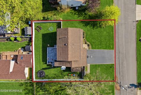 1707 Melville Street Oakhurst NJ 07755
