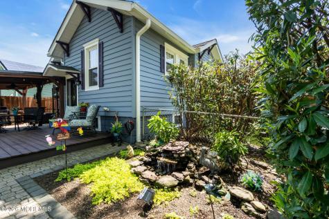31 Windsor Court Neptune City NJ 07753