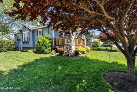 31 Windsor Court Neptune City NJ 07753