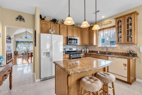 79 Halsted Drive Manchester NJ 08759