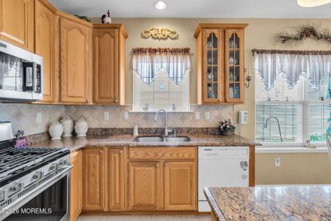 79 Halsted Drive Manchester NJ 08759