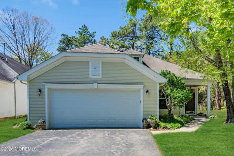 52 Summerwinds Drive Lakewood NJ 08701