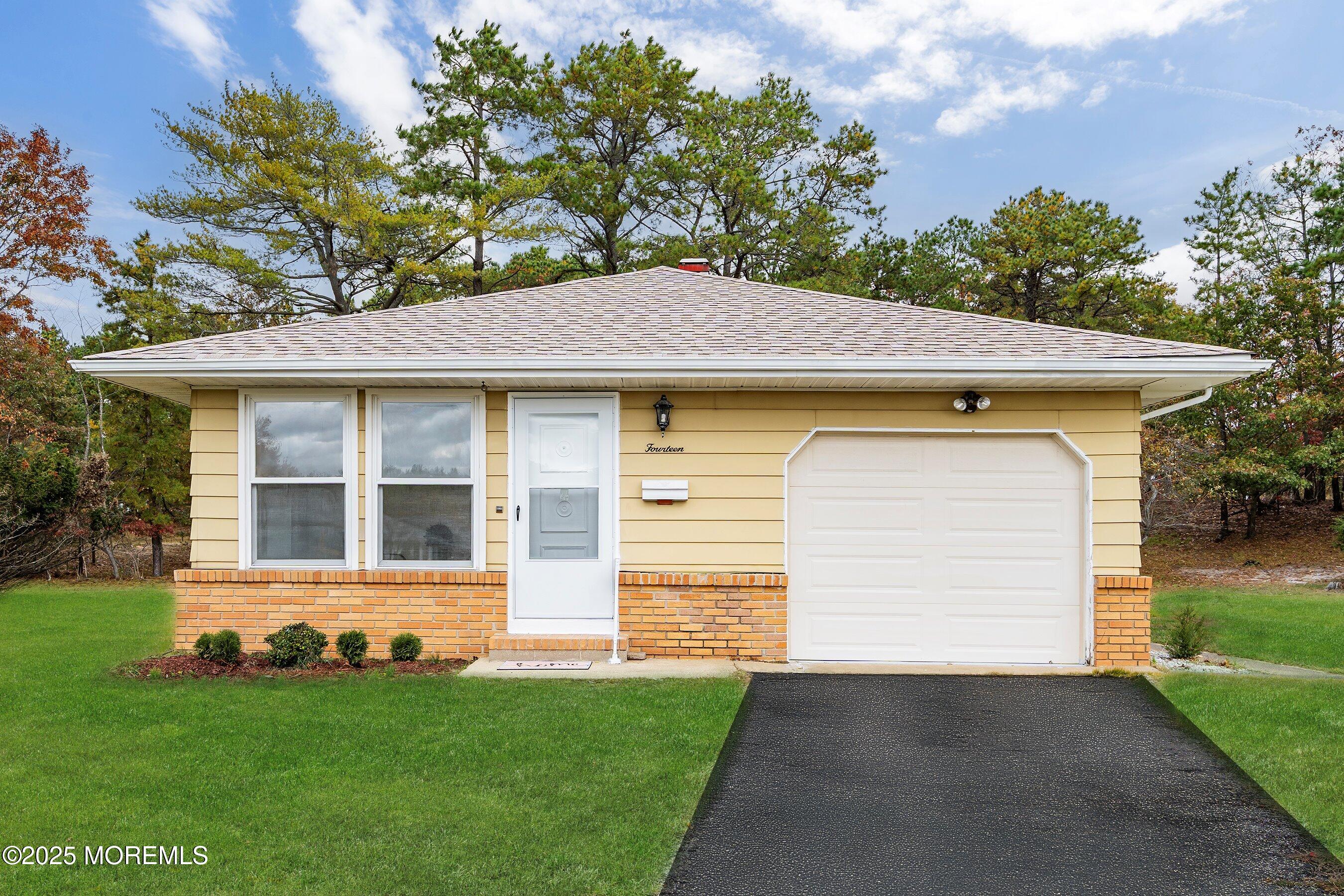 14 Saint Pierri Court Toms River NJ 08757