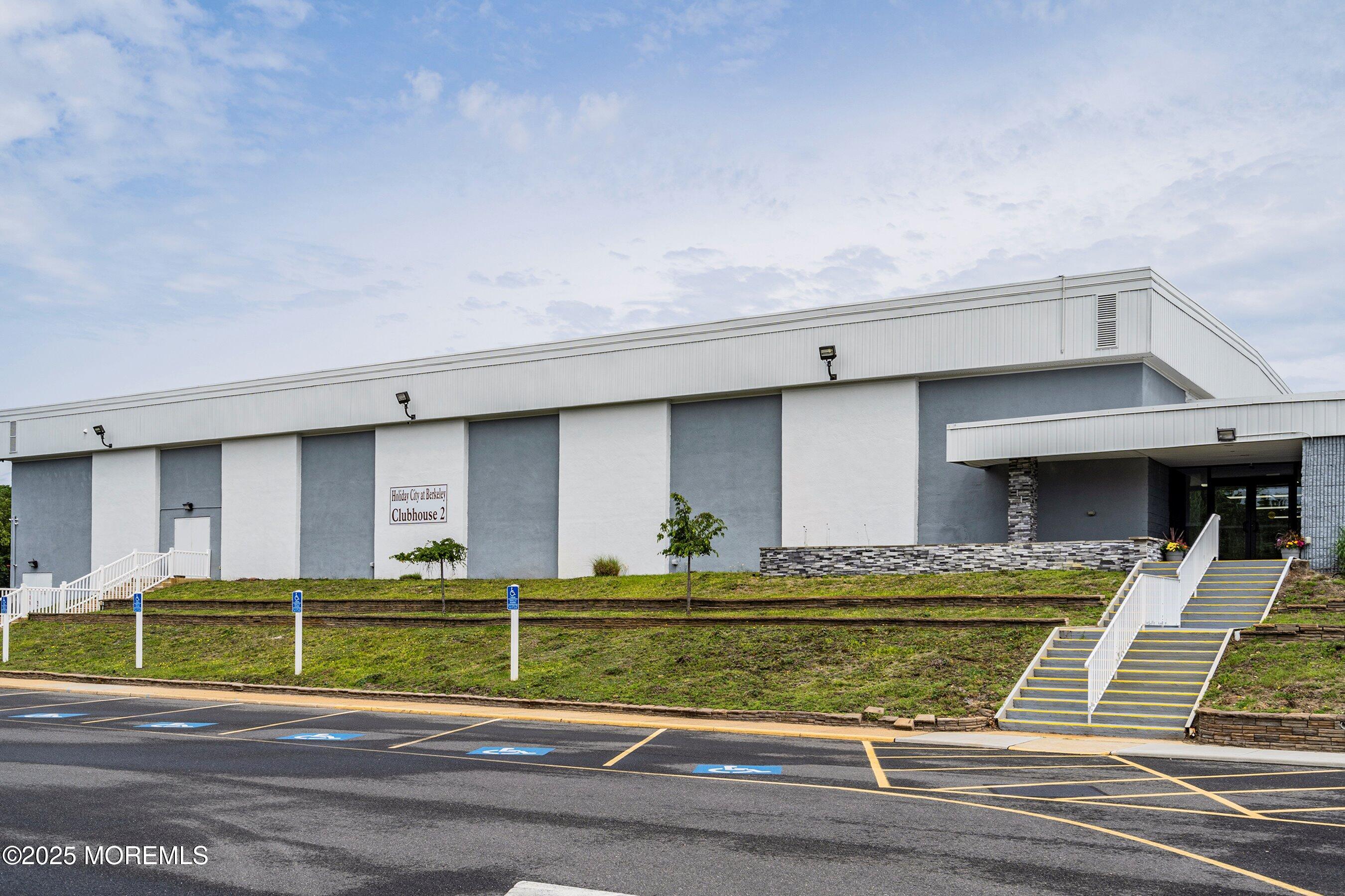 14 Saint Pierri Court Toms River NJ 08757