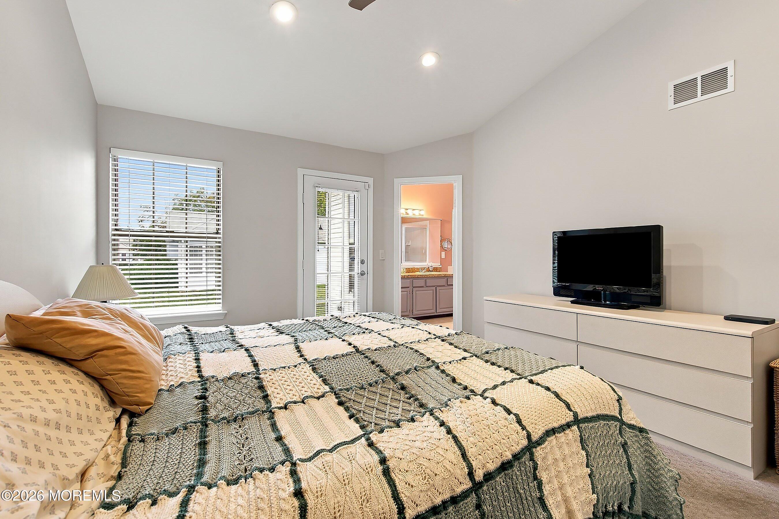 12 Pomeroy Court Jackson NJ 08527
