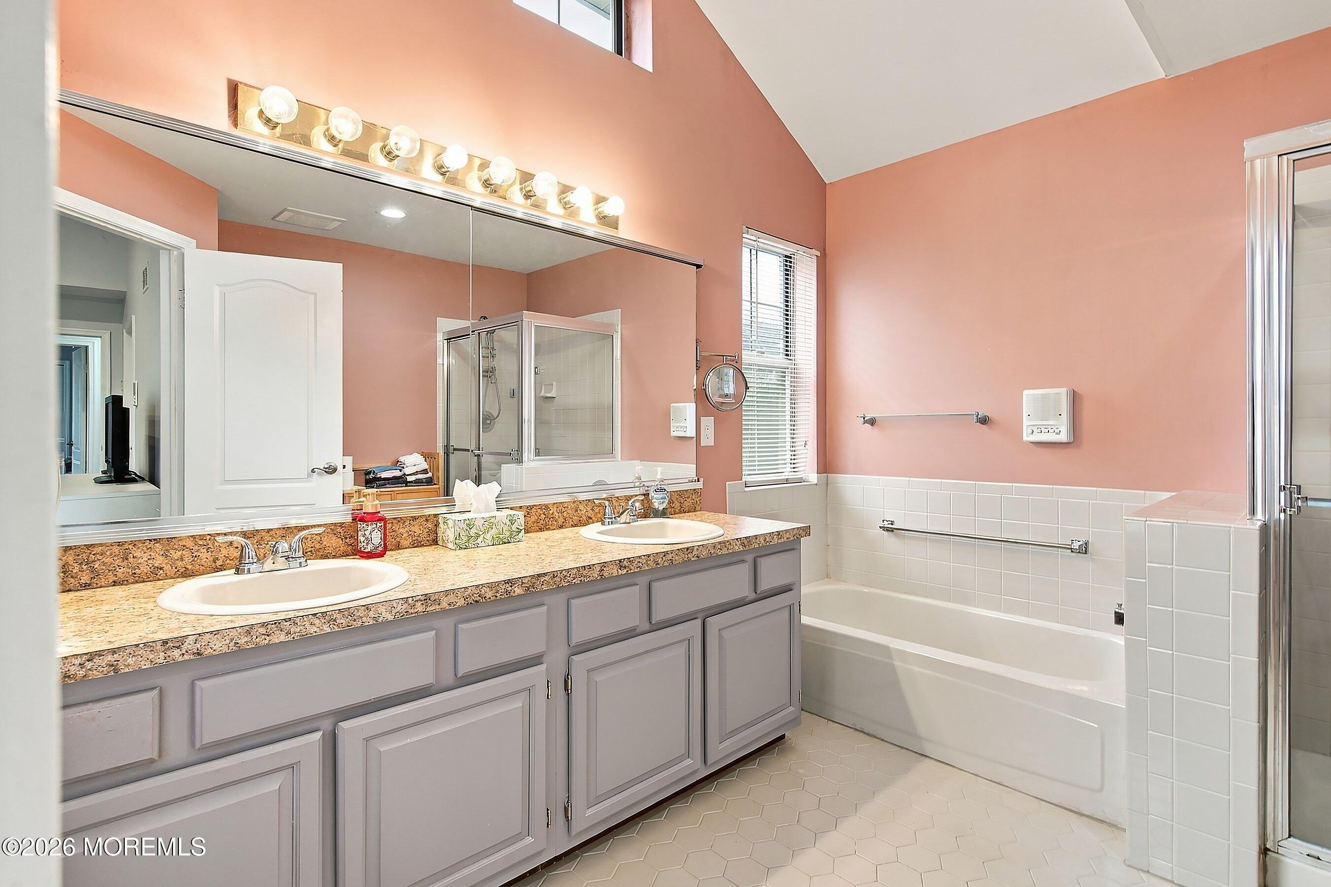 12 Pomeroy Court Jackson NJ 08527