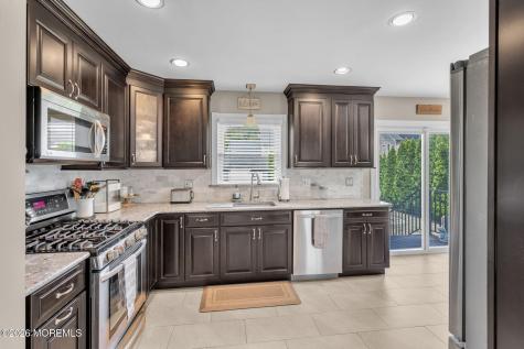 507 Thompson Place Middletown NJ 07748