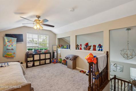 81 Farnworth Close Freehold NJ 07728