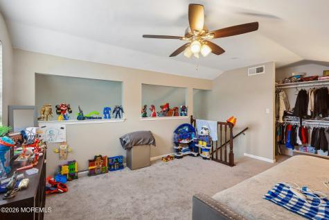 81 Farnworth Close Freehold NJ 07728