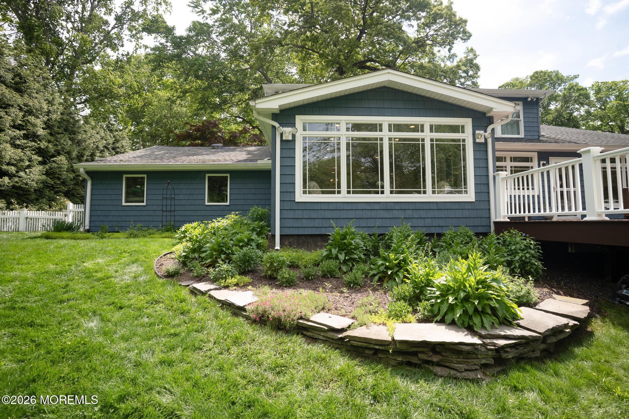 87 Twin Brooks Avenue Middletown NJ 07748