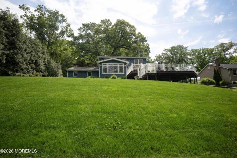 87 Twin Brooks Avenue Middletown NJ 07748