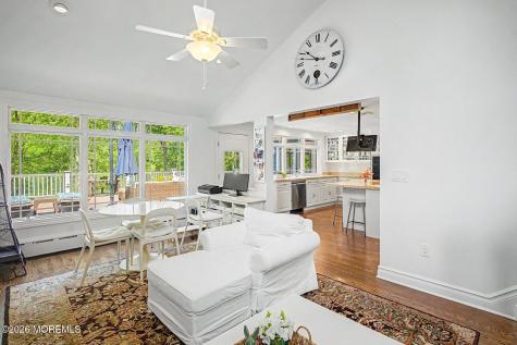 87 Twin Brooks Avenue Middletown NJ 07748