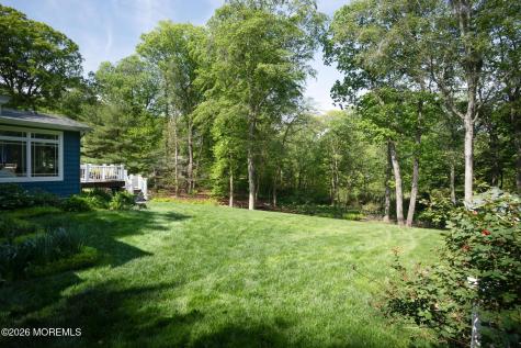 87 Twin Brooks Avenue Middletown NJ 07748