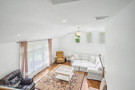 87 Twin Brooks Avenue Middletown NJ 07748