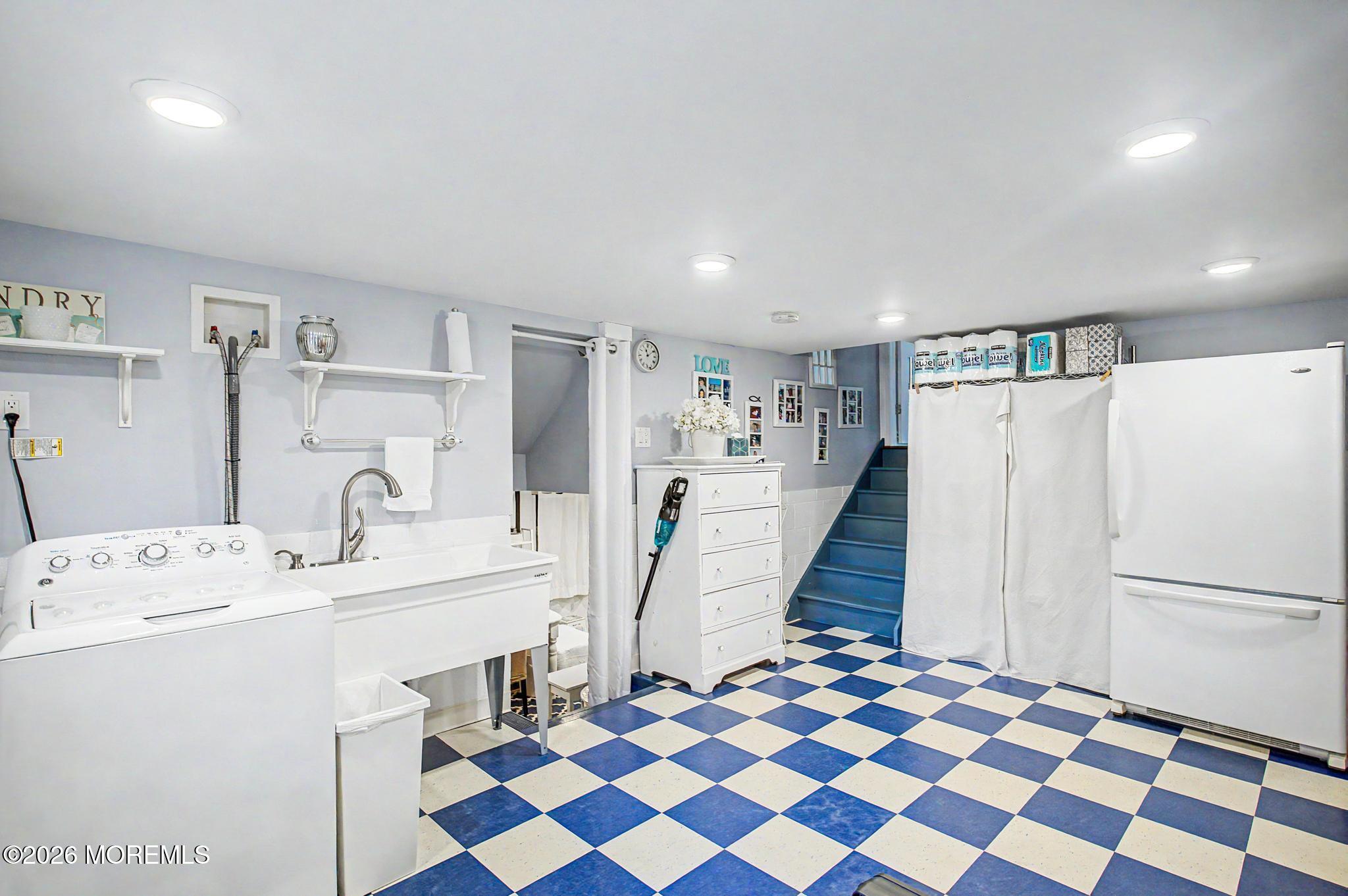 87 Twin Brooks Avenue Middletown NJ 07748