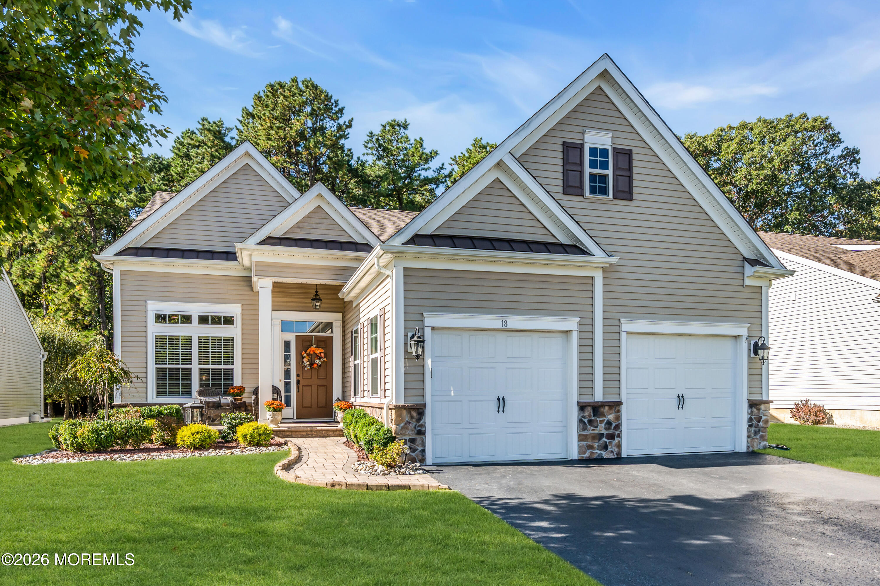 18 W Campania Lane Farmingdale NJ 07727