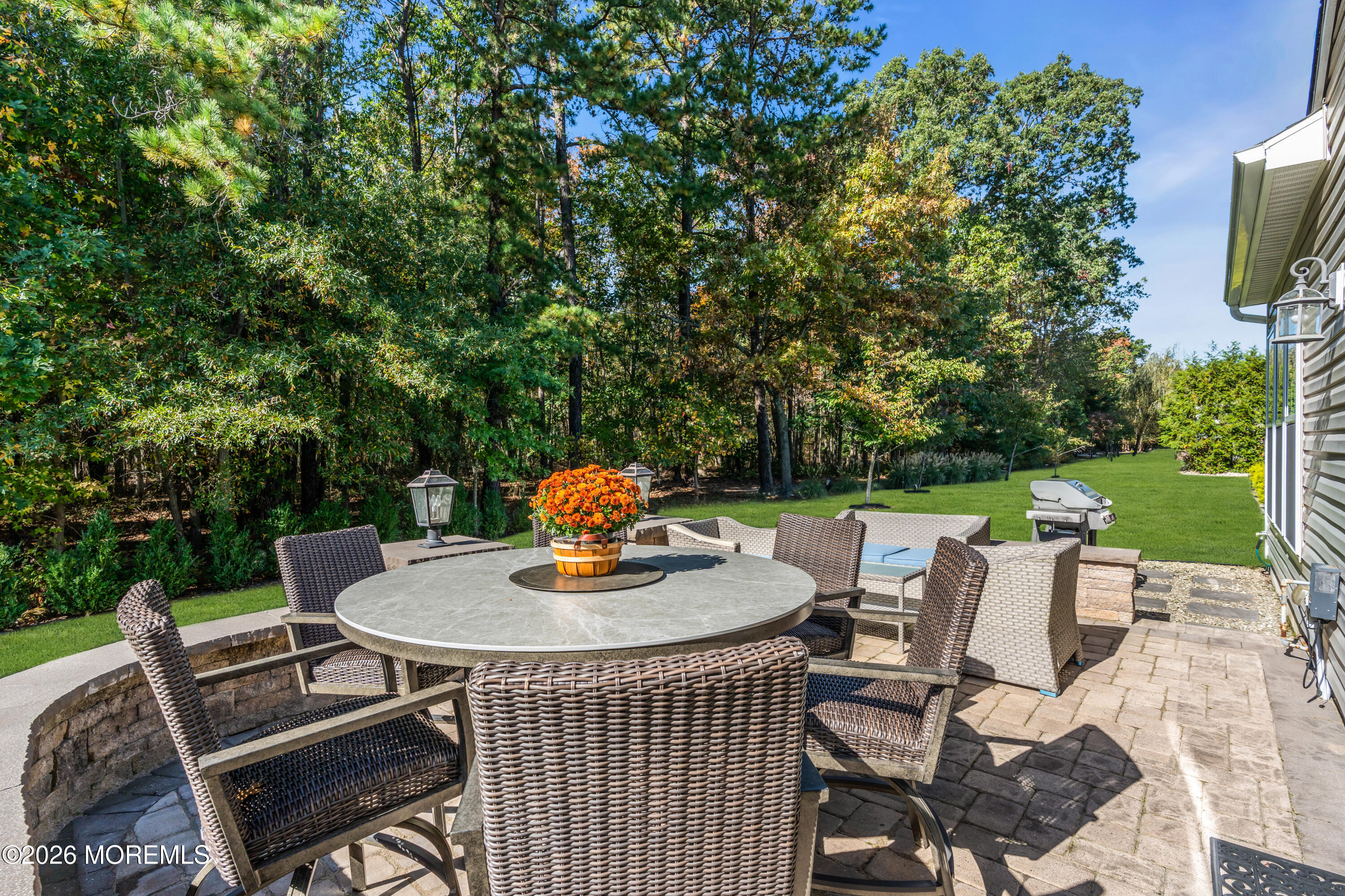 18 W Campania Lane Farmingdale NJ 07727