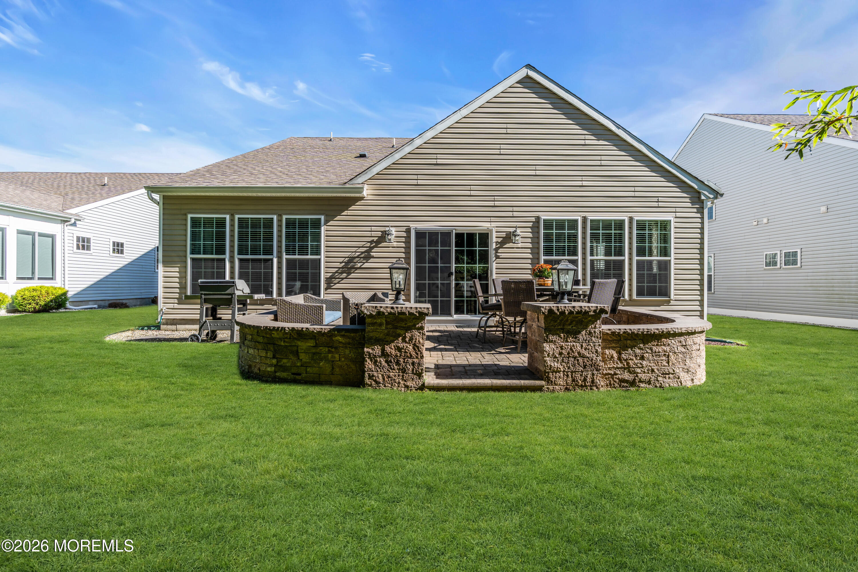 18 W Campania Lane Farmingdale NJ 07727