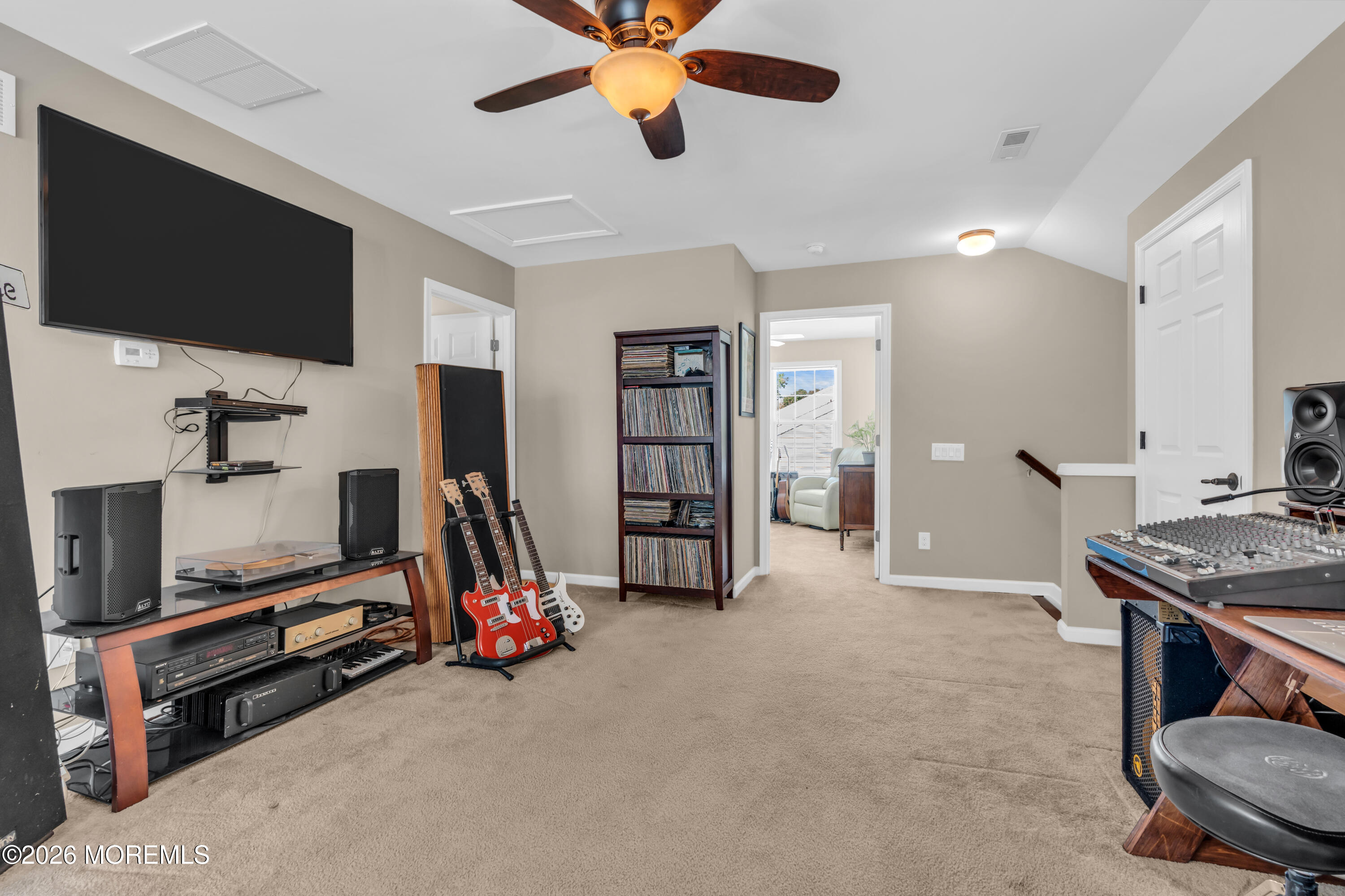 18 W Campania Lane Farmingdale NJ 07727