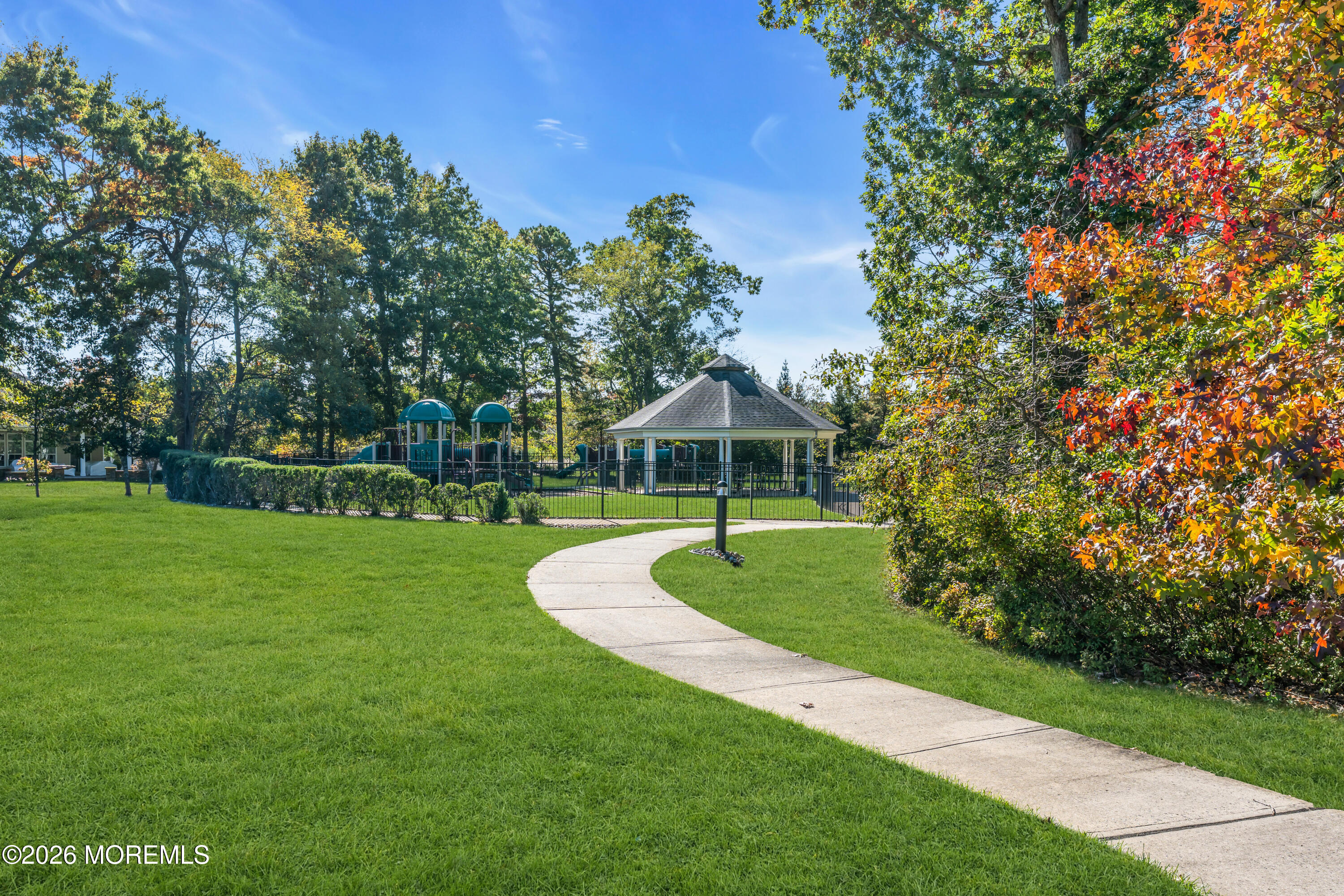18 W Campania Lane Farmingdale NJ 07727