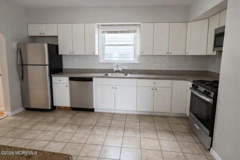 8 Wilcox Avenue South River NJ 08882