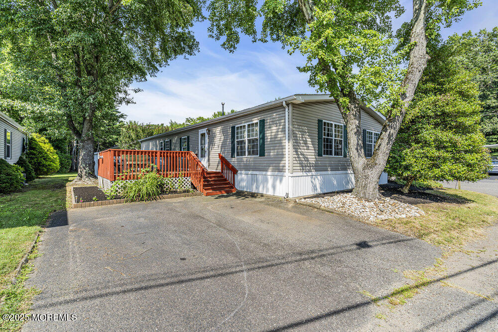 93 Village Road Morganville NJ 07751