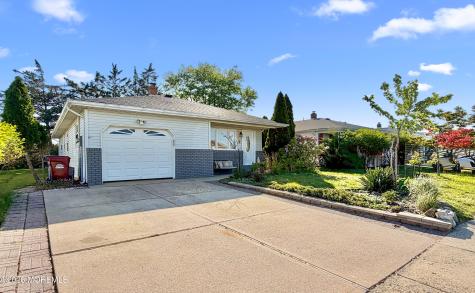 67 Castle Harbor Drive Toms River NJ 08757