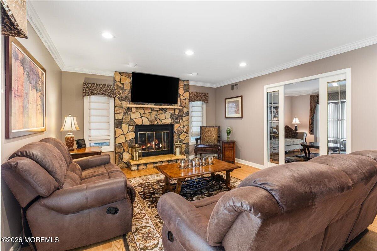 6 Woodhollow Drive Holmdel NJ 07733
