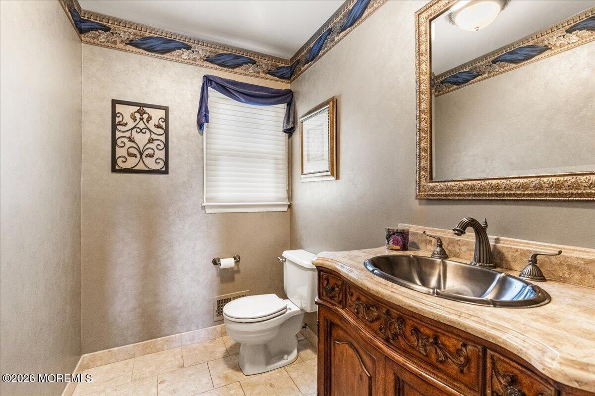 6 Woodhollow Drive Holmdel NJ 07733