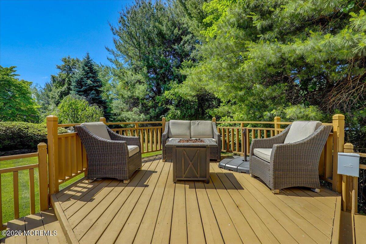 6 Woodhollow Drive Holmdel NJ 07733