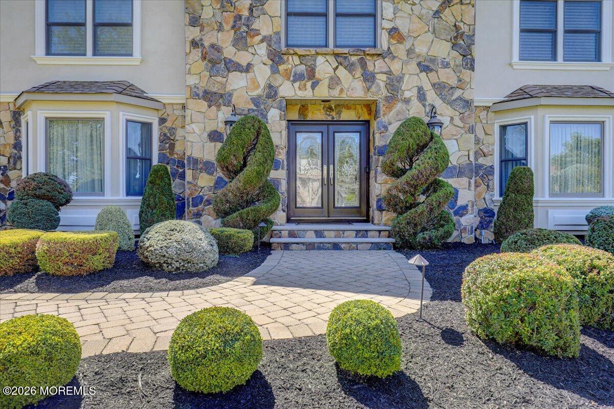 6 Woodhollow Drive Holmdel NJ 07733