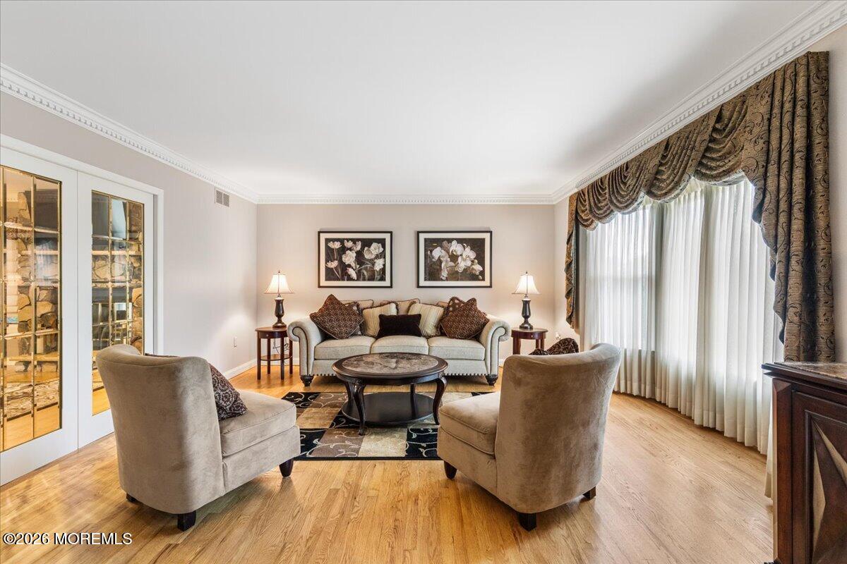 6 Woodhollow Drive Holmdel NJ 07733