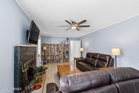 11 Hiland Drive Hillsborough NJ 08844